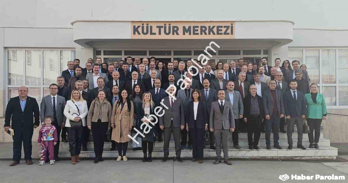 "Efeler'de 'Eğitim Yöneticileri Okuyor' Projesinde Yeni Sayfa Açıldı" başlıklı haber için fotorealis