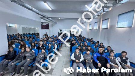 Afyonkarahisar’da Öğrencilere Polislerden Kapsamlı Güvenlik Eğitimi