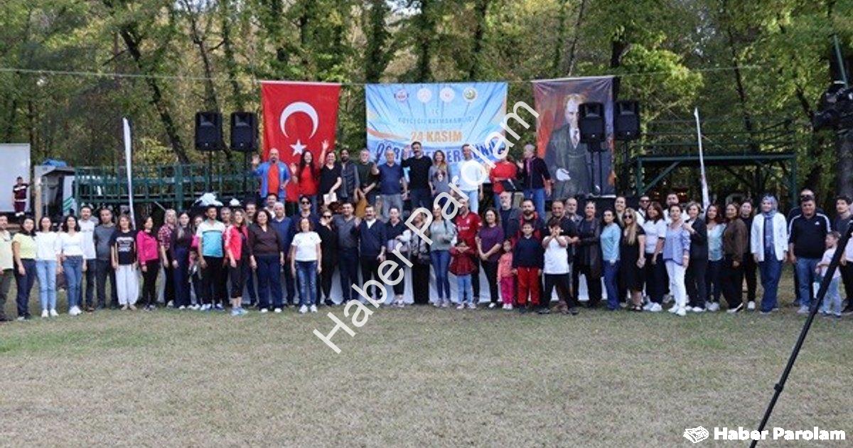 "Köyceğiz'de Öğretmenler Günü Unutulmaz Şenlikle Kutlandı" başlıklı haber için fotorealistik, profes