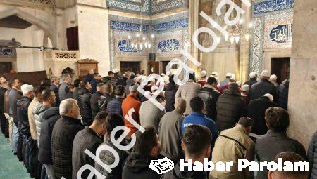 Mimar Sinan Eserinde Manevi Sabah: Cami Cemaatle Doldu Taştı