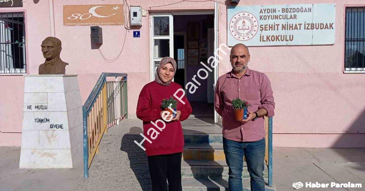 "Bozdoğan Belediyesi'nden Öğretmenlere Anlamlı Jest" başlıklı haber için fotorealistik, profesyonel