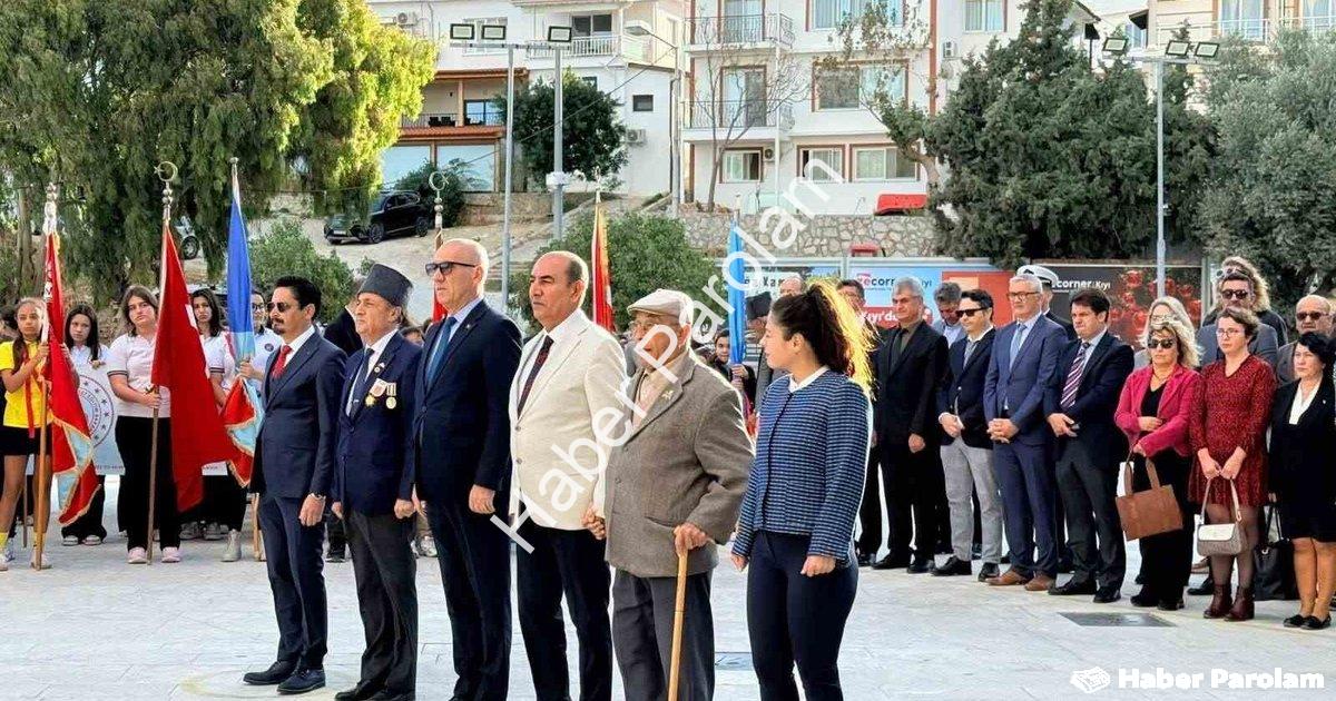 "Datça'da Öğretmenler Günü Coşkuyla Kutlandı" başlıklı haber için fotorealistik, profesyonel bir hab