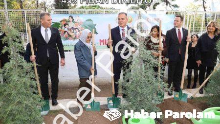 Muğla’da Her Öğretmene Bir Fidan: 16 Bin 453 Fidan Dikiliyor