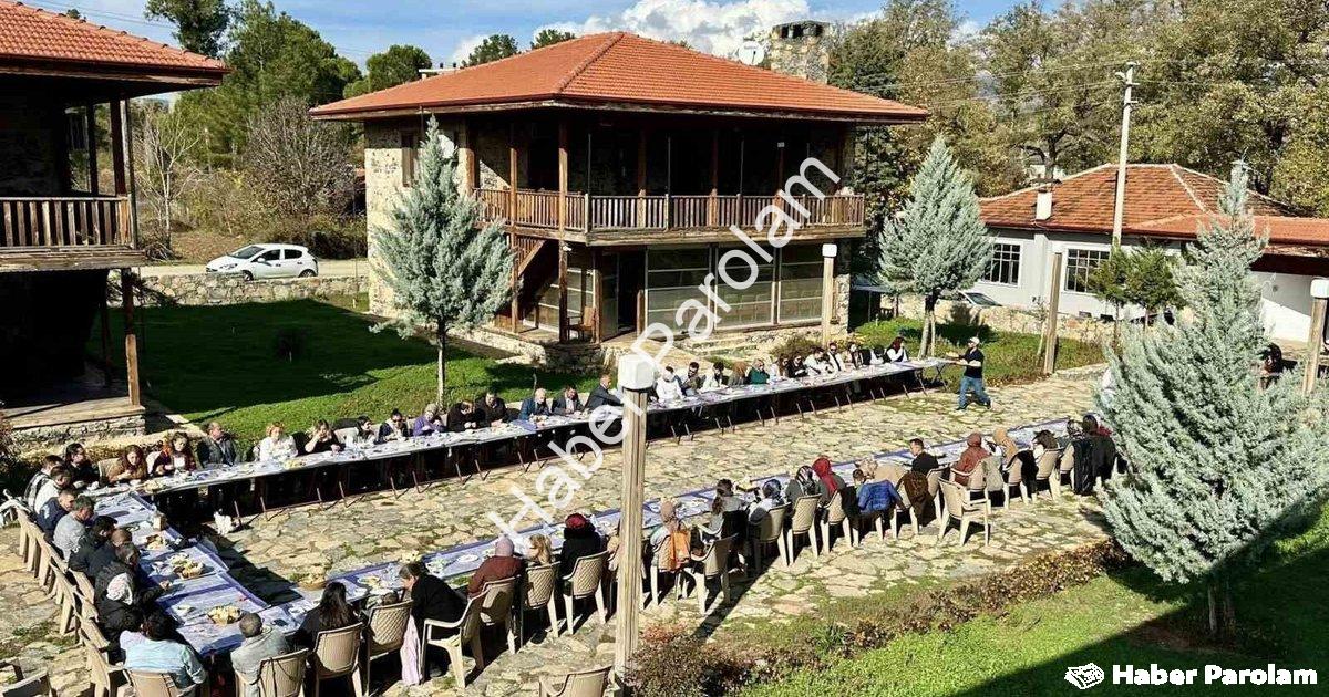 "Beyağaç Belediyesi'nden Öğretmenler Günü'ne Özel Anlamlı Buluşma" başlıklı haber için fotorealistik