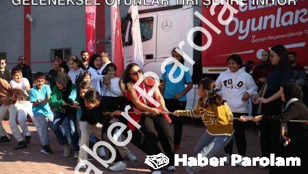 Manisa Cumhuriyet Meydanı Şenleniyor: Geleneksel Oyunlar Tırı Şehre İniyor