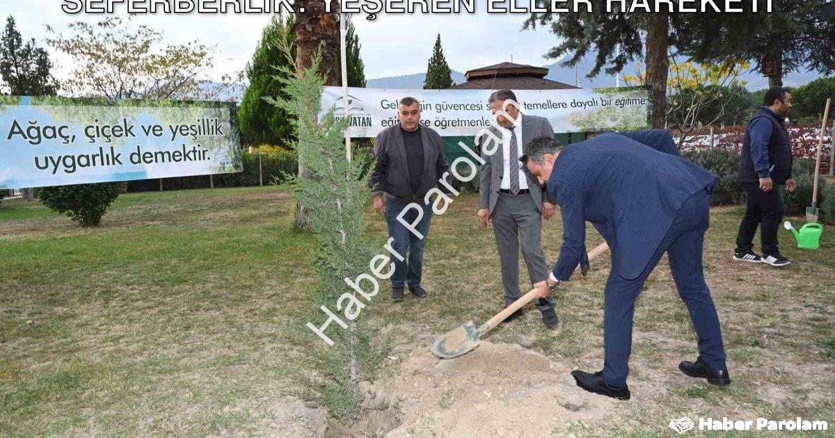 "Denizli'de Eğitim Camiasından Yeşil Seferberlik: Yeşeren Eller Hareketi" başlıklı haber için fotore