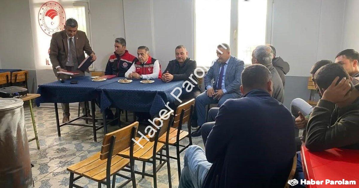 "Aydın'da Tarım Sahaya İndi: 17 İlçede Eş Zamanlı Üretici Buluşması" başlıklı haber için fotorealist