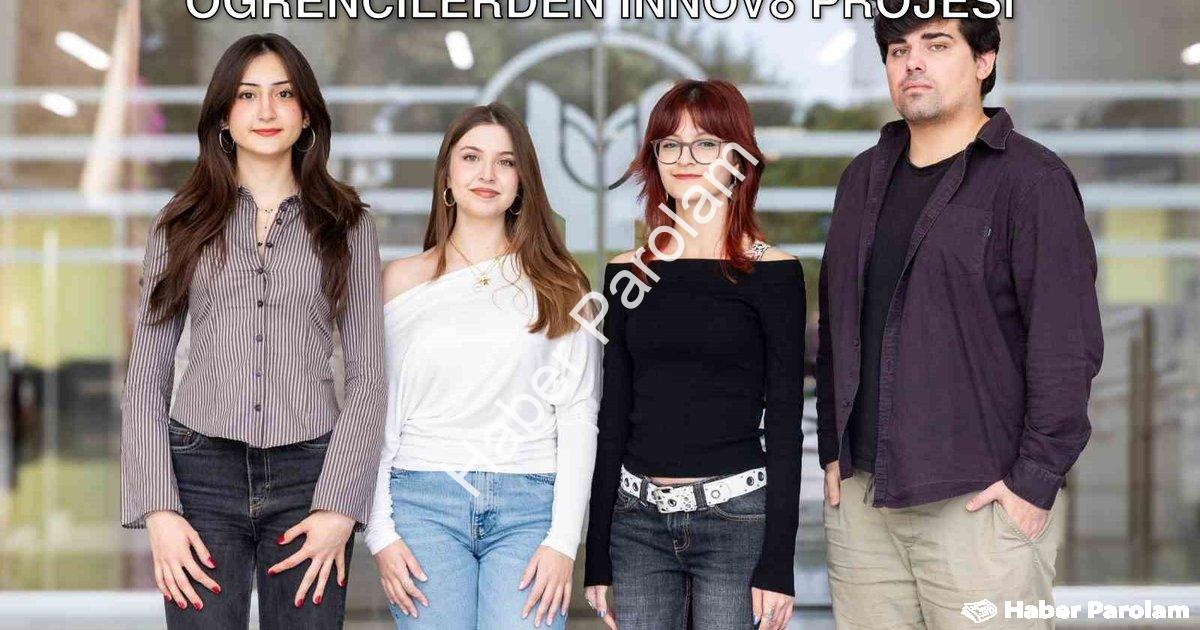 "Depremde Hayat Kurtaran Teknoloji: Öğrencilerden Innov8 Projesi" başlıklı haber için fotorealistik,